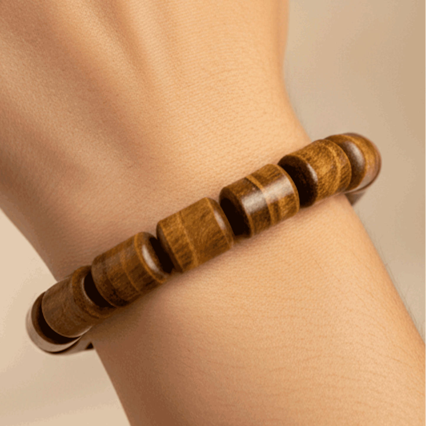 צמיד טבעי חרוזים מעץ נדיר